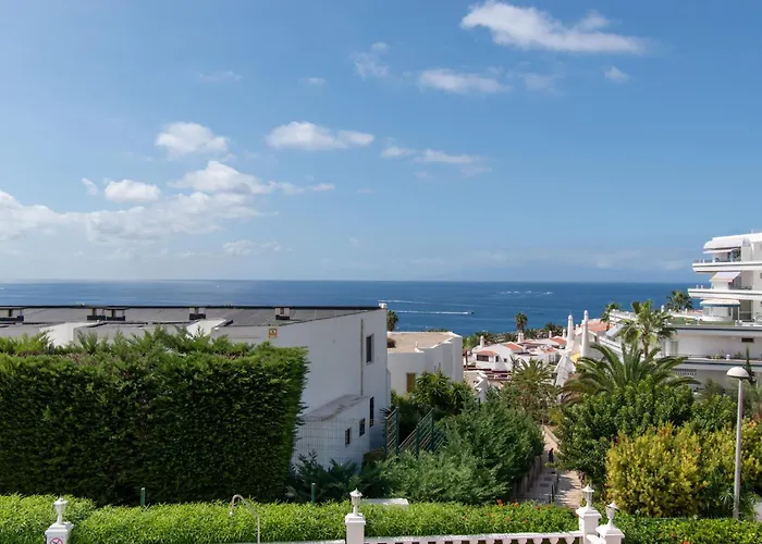 Stunning 6 Bedroom Private Heated Pool * Costa Adeje (Tenerife)