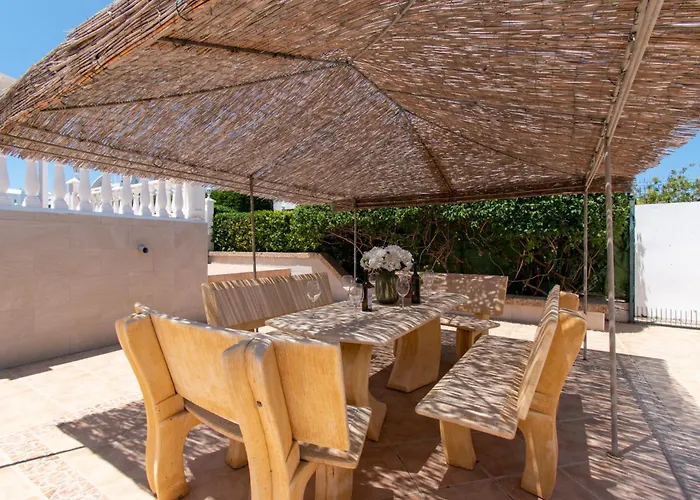 Willa Stunning 6 Bedroom Private Heated Pool *