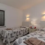 Willa Stunning 6 Bedroom Private Heated Pool