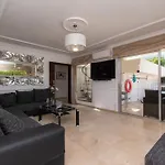 Stunning 6 Bedroom Private Heated Pool Willa *