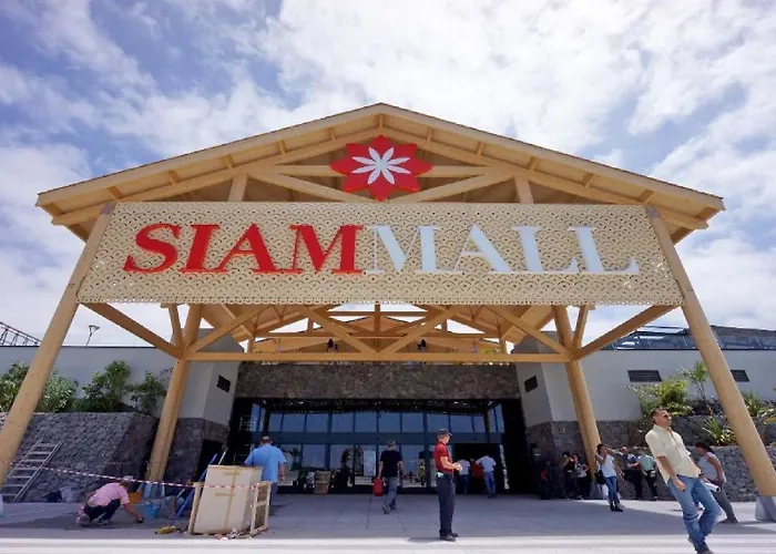 וילה Stunning 6 Bedroom Private Heated Pool